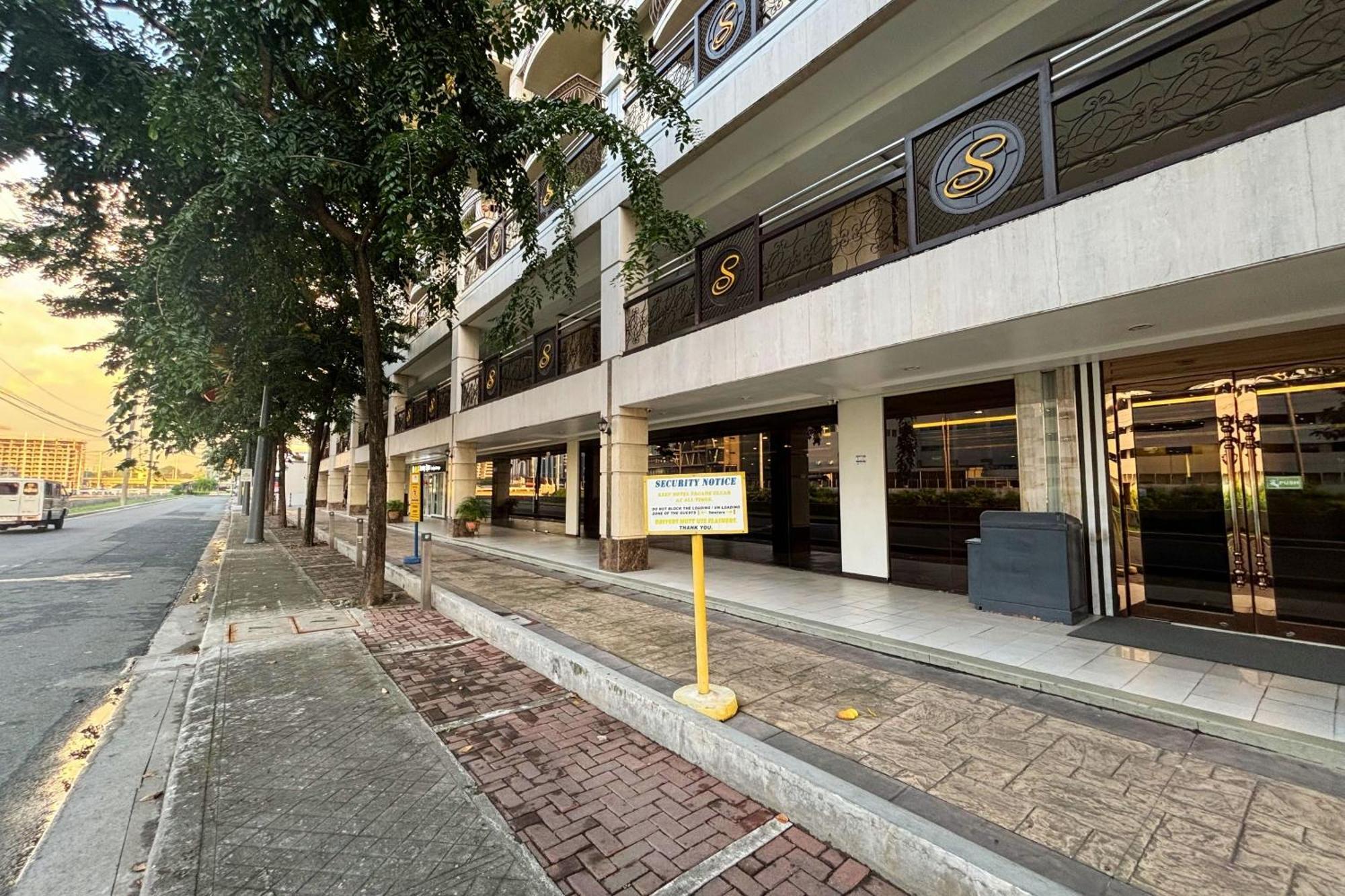 Extremeli Suites Manila Powered By Cocotel Ngoại thất bức ảnh