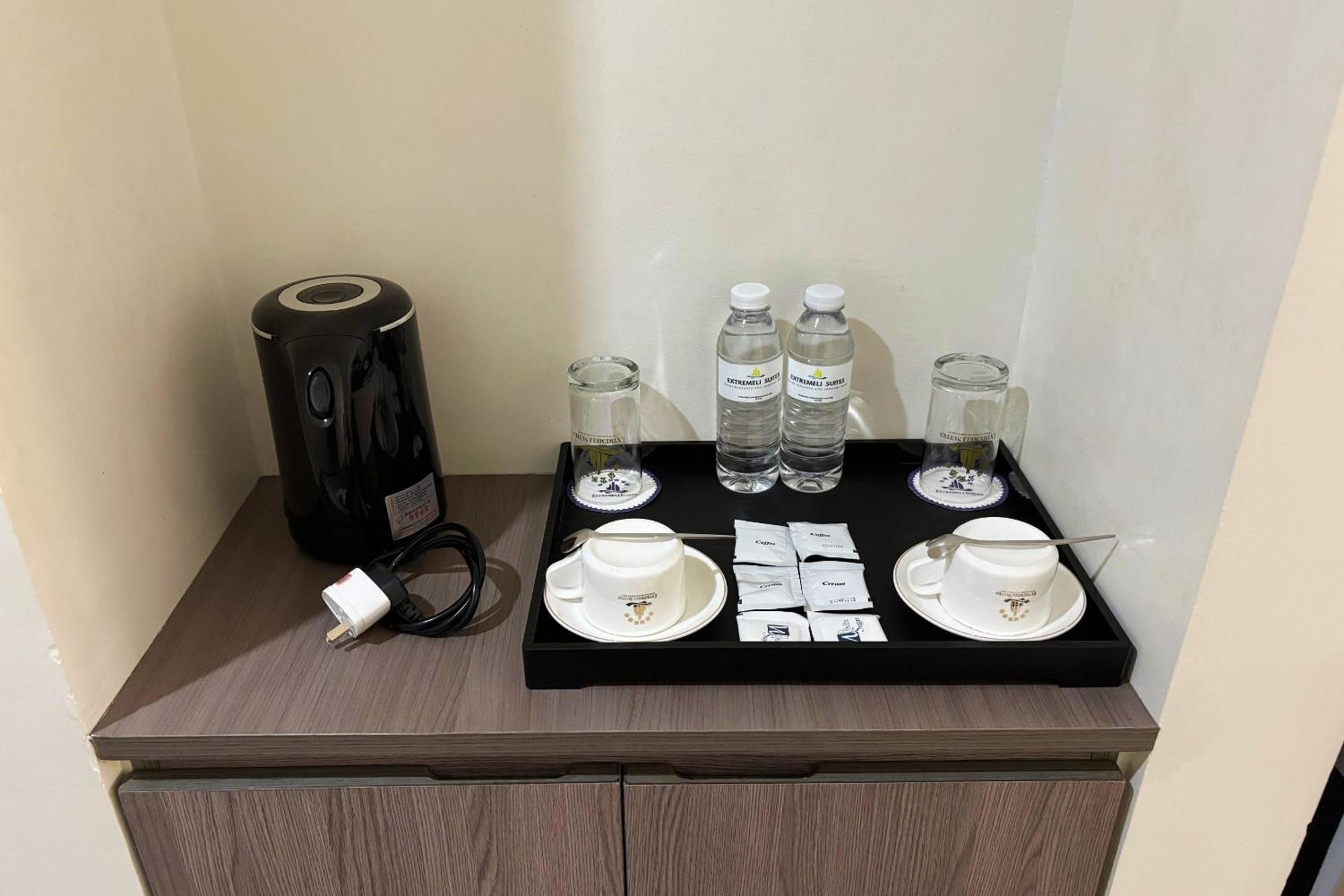 Extremeli Suites Manila Powered By Cocotel Phòng bức ảnh