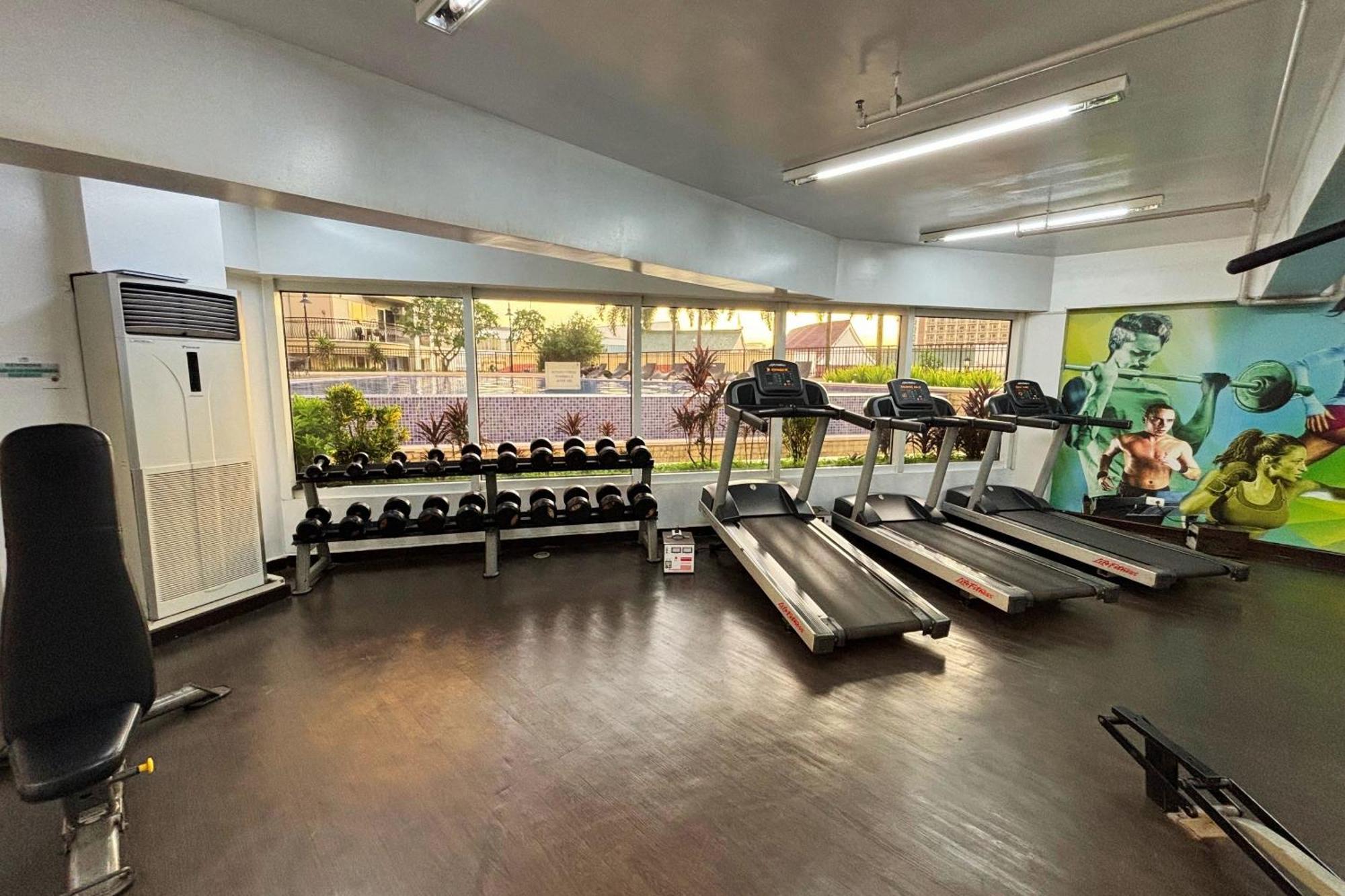 Extremeli Suites Manila Powered By Cocotel Ngoại thất bức ảnh