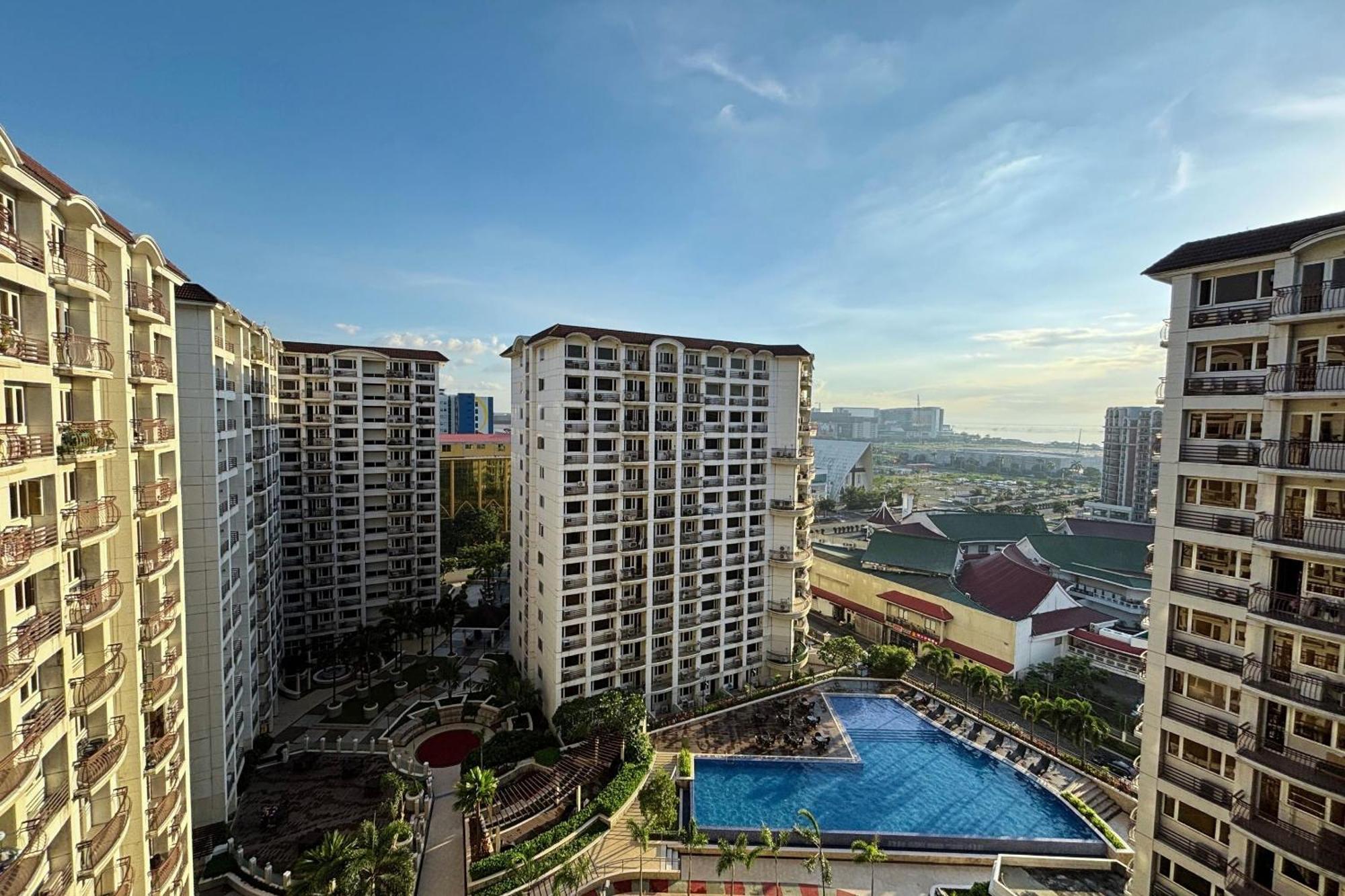 Extremeli Suites Manila Powered By Cocotel Ngoại thất bức ảnh