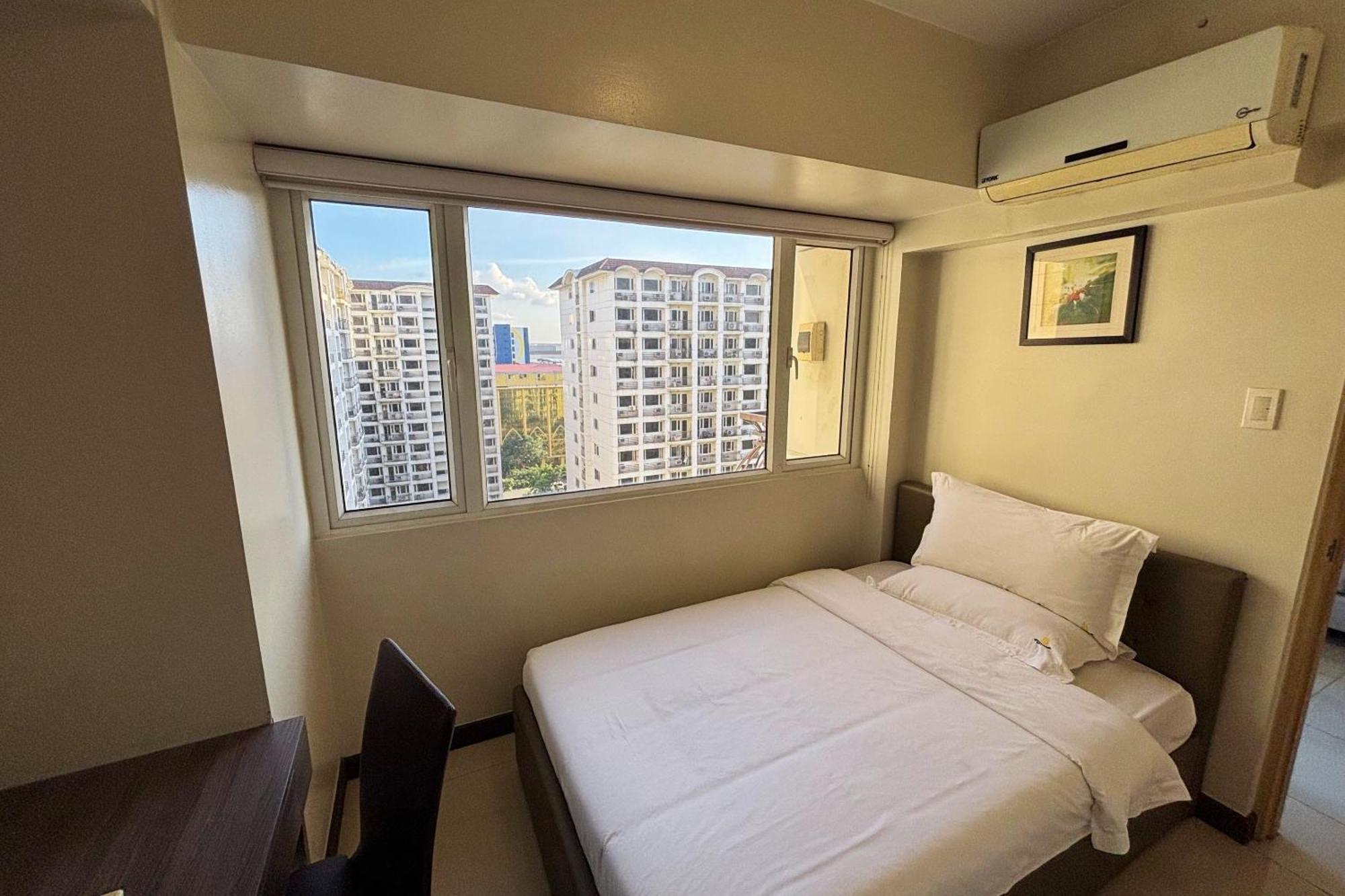 Extremeli Suites Manila Powered By Cocotel Ngoại thất bức ảnh
