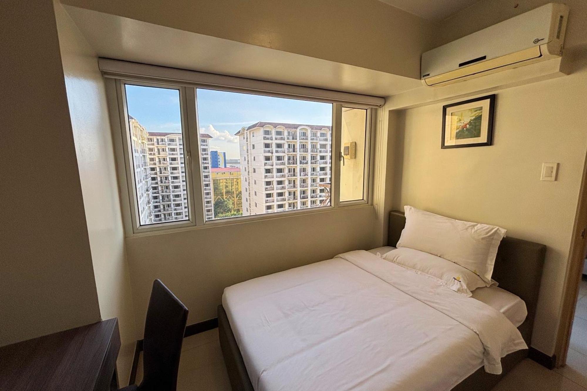 Extremeli Suites Manila Powered By Cocotel Ngoại thất bức ảnh